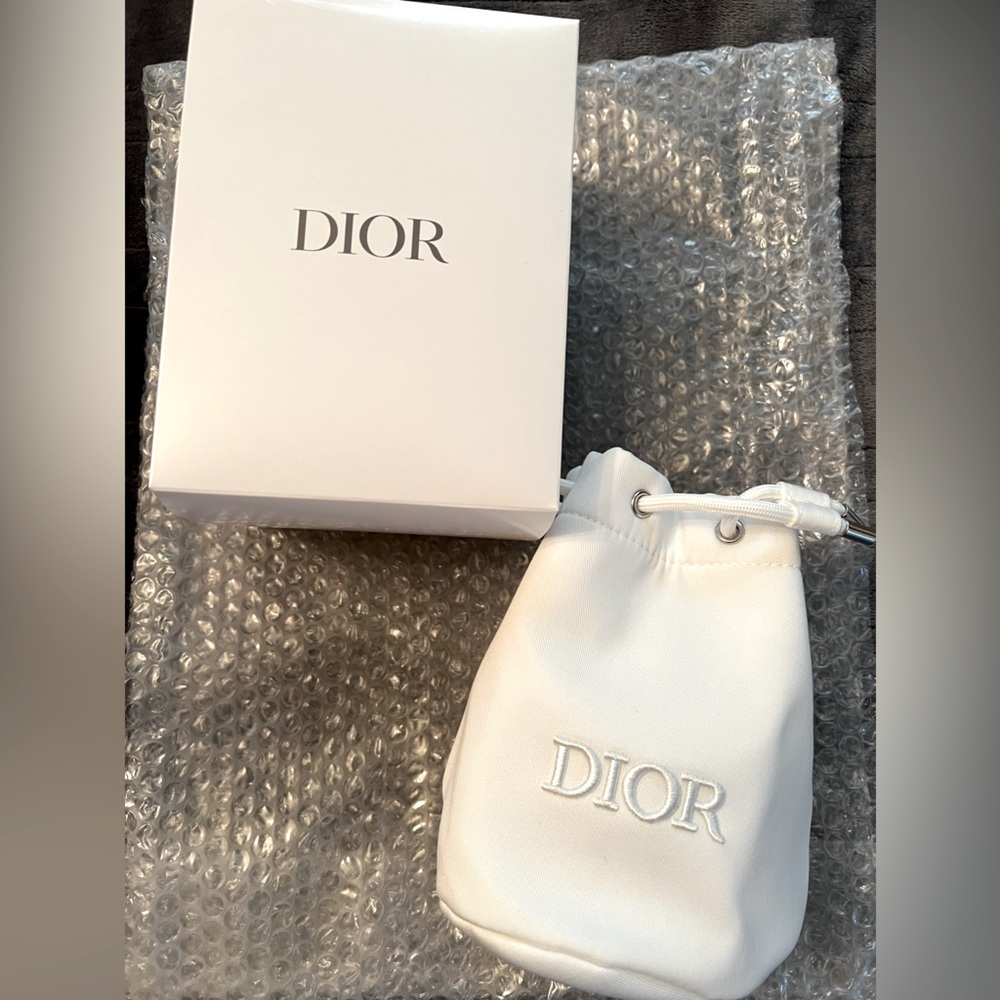 New with box- Dior mini bucket pouch in white